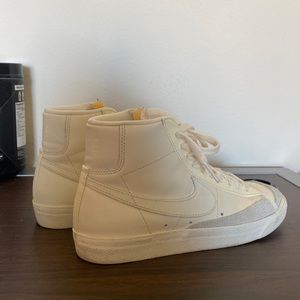 Wmns Blazer Mid ‘77 Vintage “Coconut Milk”